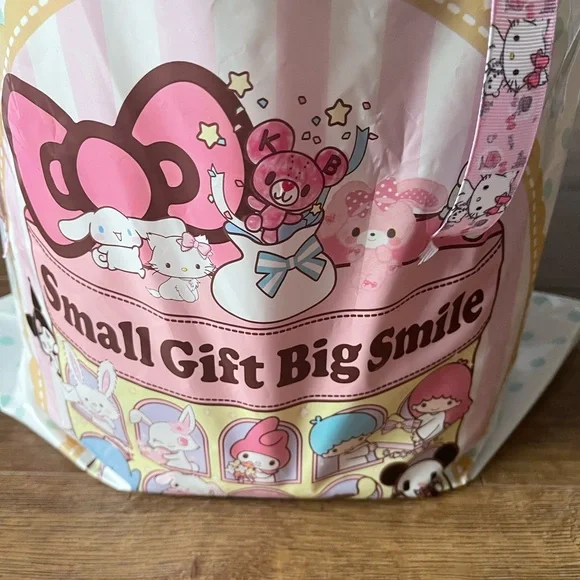 One Left! FREE SHIPPING (NWT) ULTIMATE HELLO KITTY GIFT BASKET!! - Picture 10 of 13